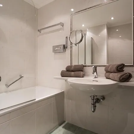 فندق داس زنتروم