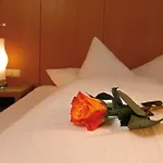 فندق داس زنتروم 3*