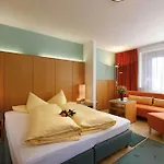 داس زنتروم 3*