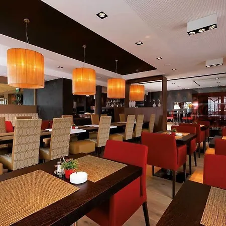 Hotel Zentrum 3*
