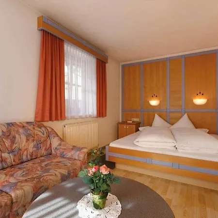 Zentrum Ξενοδοχείο 3*